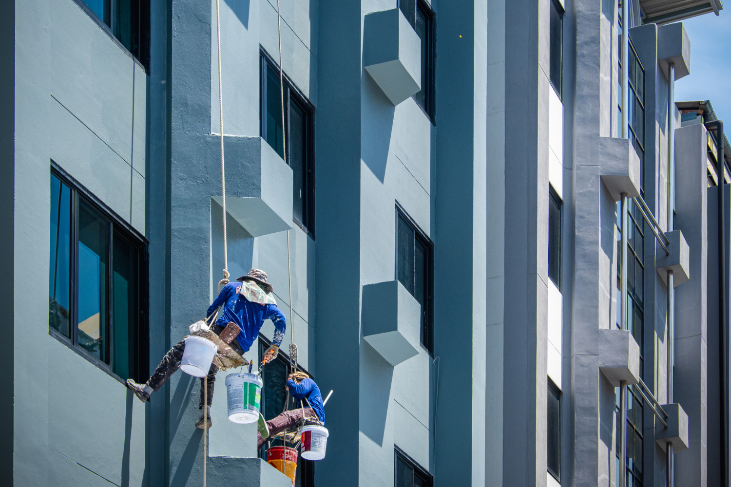 Is It Time for a Touch-Up? 7 Signs You Need Strata Painting Services Now